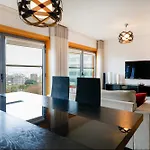 Апартаменти Oriente 57 By Iin - Parque Nacoes *