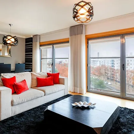 Oriente 57 By Iin - Parque Nacoes * 리스본