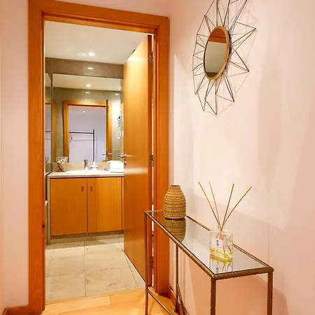 Oriente 57 By Iin - Parque Nacoes *