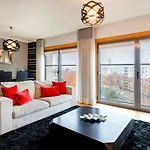 Oriente 57 By Iin - Parque Nacoes Apartment